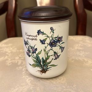Villeroy & Boch porcelain Canpanula rotundifolia Botanica storage jar with lid